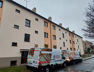 Zateplení bytového domu pomocí foukané izolace